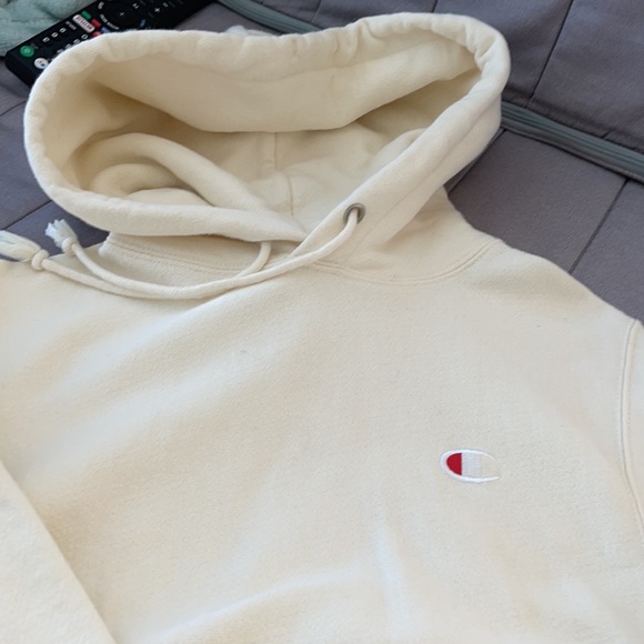 Champion Sweatshirt - Picture 2 of 4